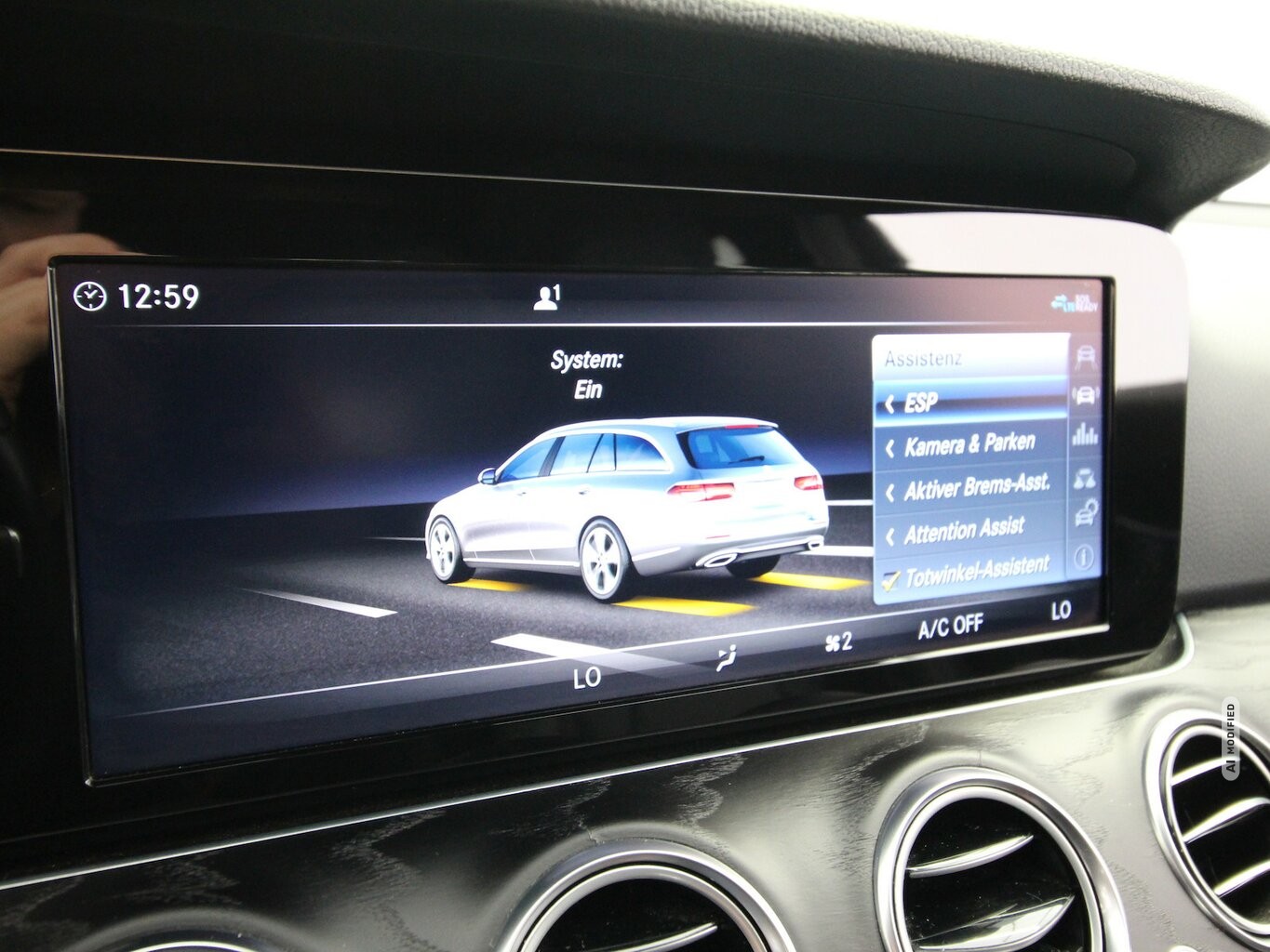 Mercedes-Benz E 220 d T Avantgarde LED+KAMERA+NAVI+AHK...