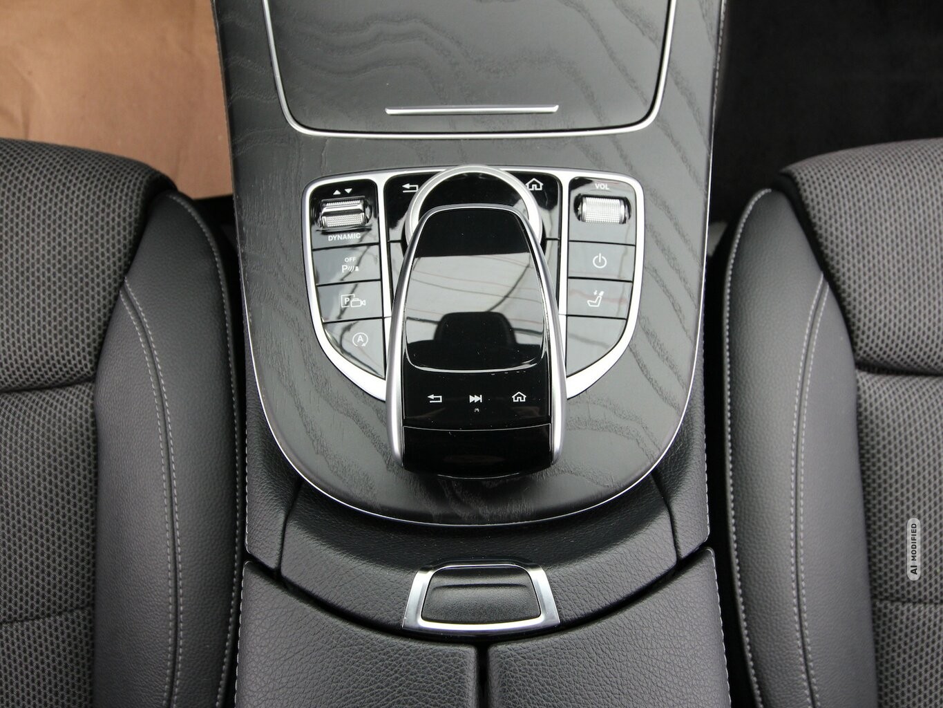 Mercedes-Benz E 220 d T Avantgarde LED+KAMERA+NAVI+AHK...