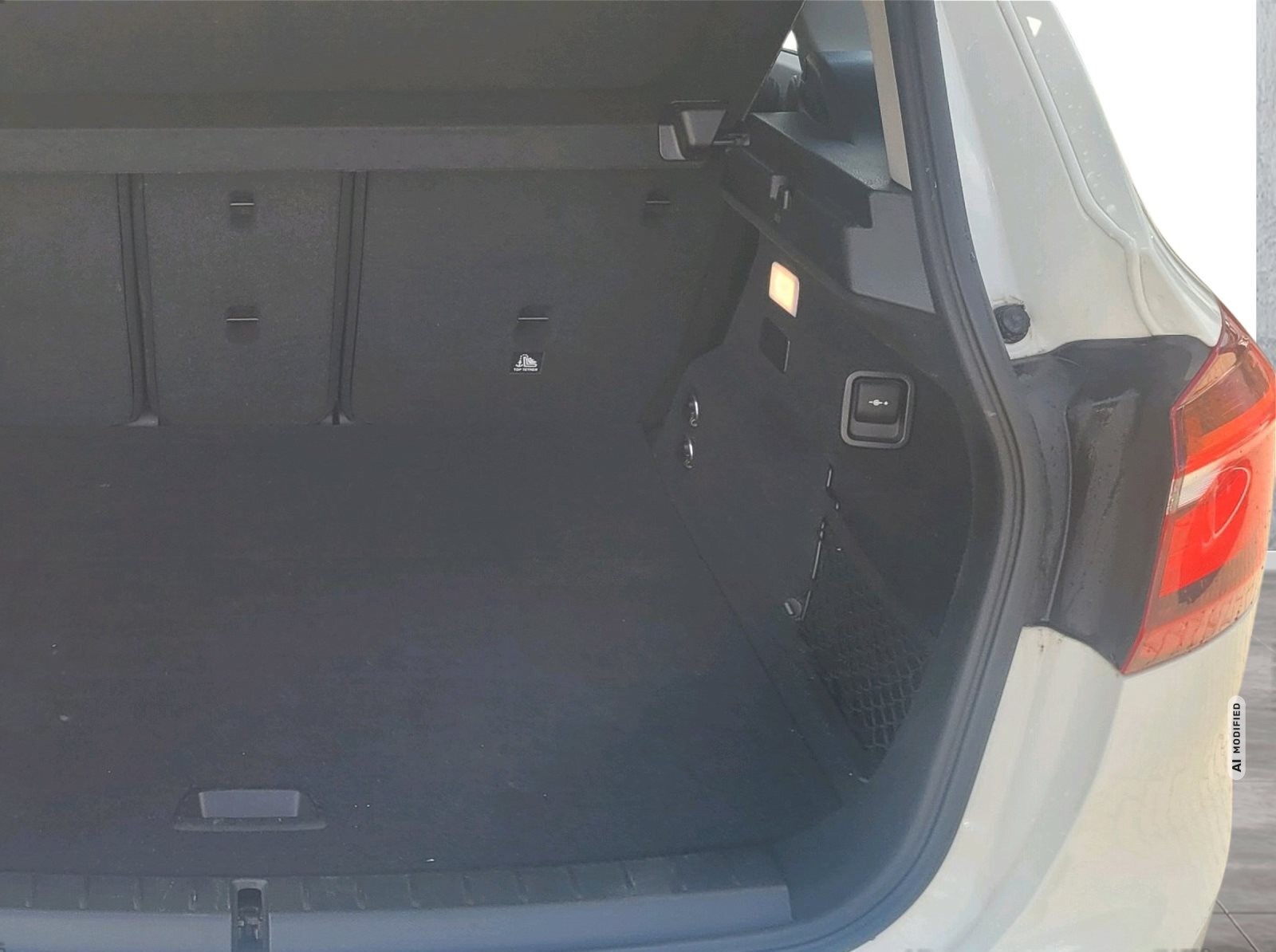 BMW 225 IPERFORMANCE ACTIVE TOURER ADVANTAGE NAVI LED ACC PARKASSIST LORDOSENSTÜTZE