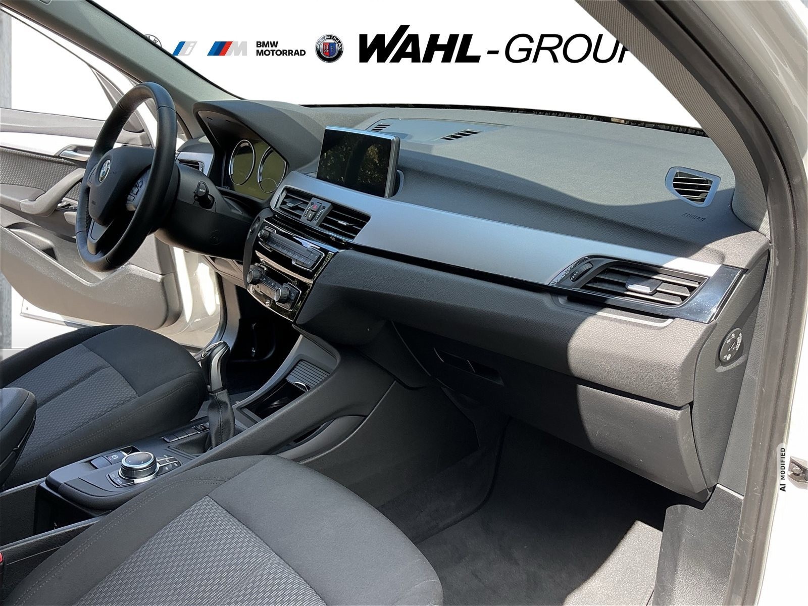 BMW X1 ADVANTAGE NAVI GRA PDC LORDOSE SHZG ACTIVE GUARD