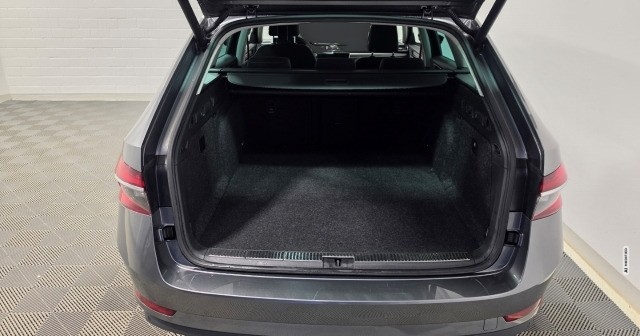 Skoda Superb Combi Style iV Matrix Standhzg DCC AHK