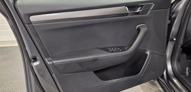 Skoda Superb Combi Style iV Matrix Standhzg DCC AHK