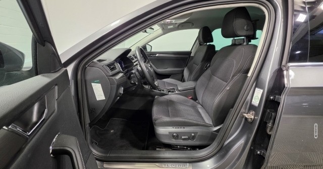 Skoda Superb Combi Style iV Matrix Standhzg DCC AHK