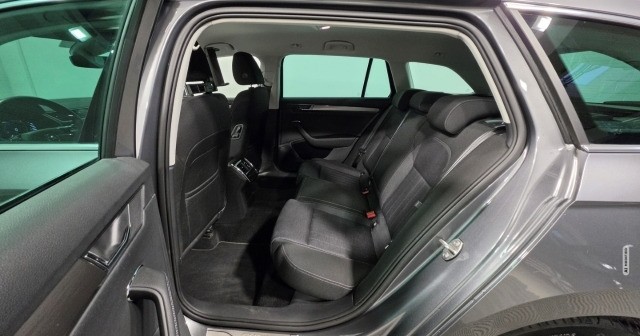 Skoda Superb Combi Style iV Matrix Standhzg DCC AHK