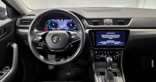 Skoda Superb Combi Style iV Matrix Standhzg DCC AHK