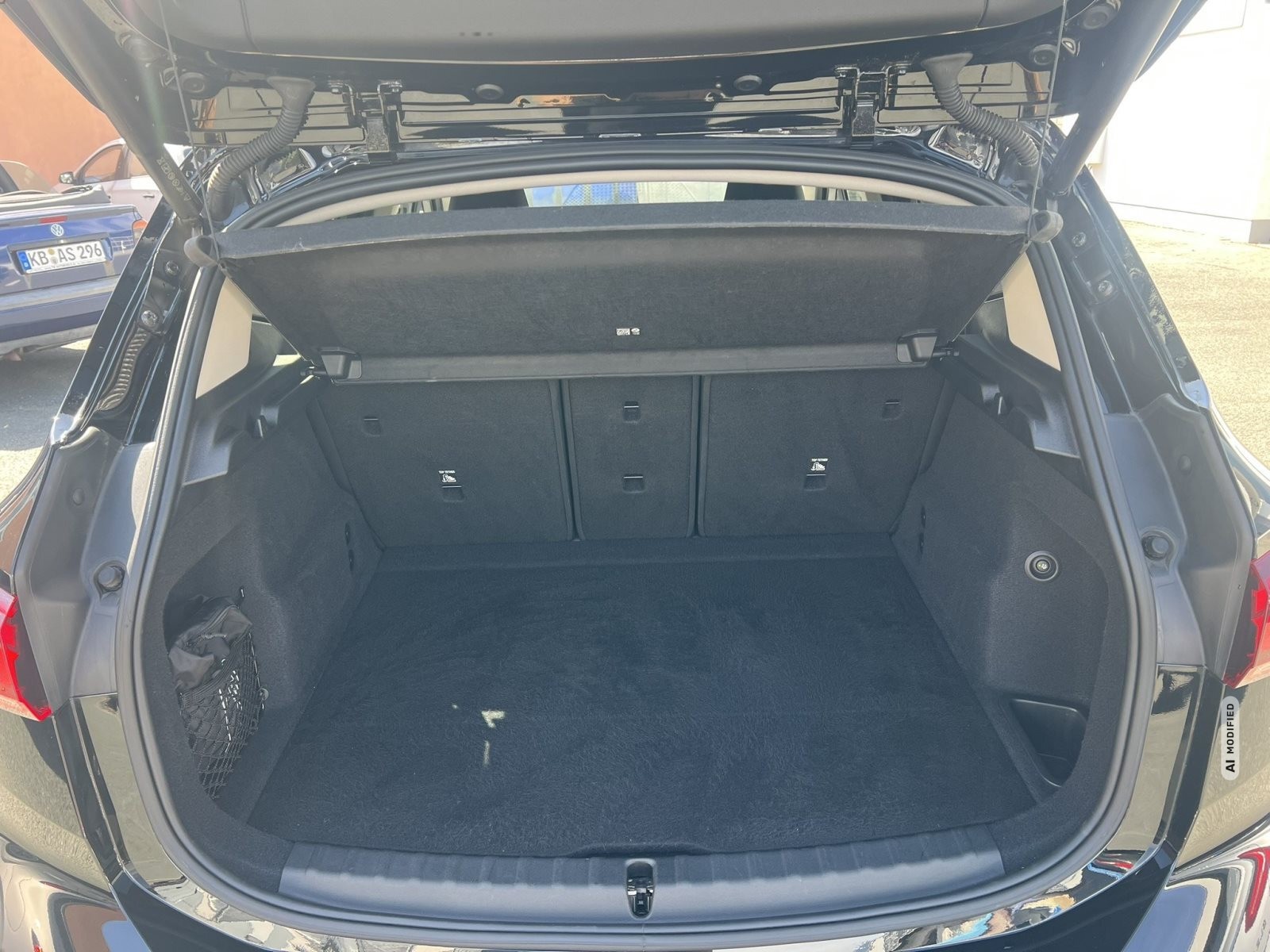 BMW 218 Active Tourer AHK LIVECOCKP+ LED ACTIVEGUARD
