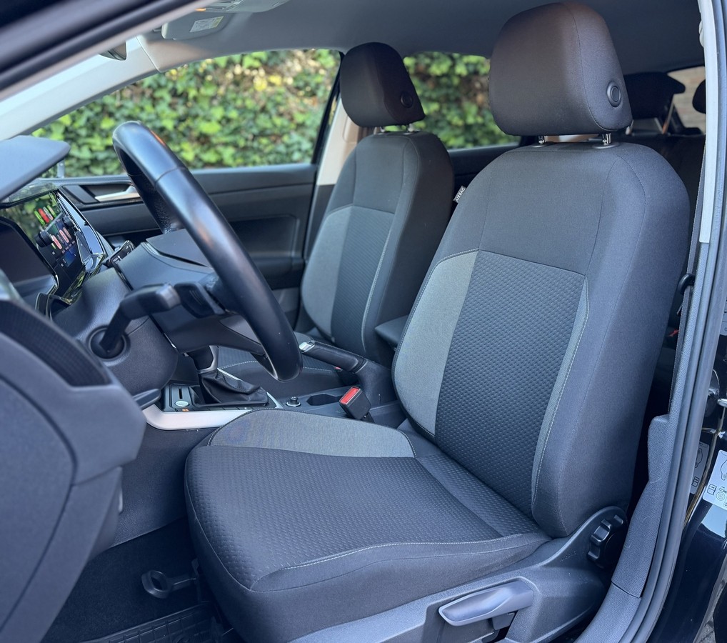 Volkswagen Polo 1.0 TSI Life KeylessEntry/PDC/NAVI/AHK/SHZ/LANEASSIST/A