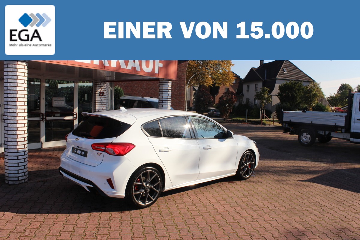 Ford Focus ST 2.3 EcoBoost 19