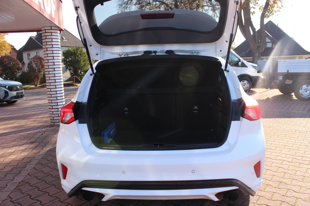 Ford Focus ST 2.3 EcoBoost 19