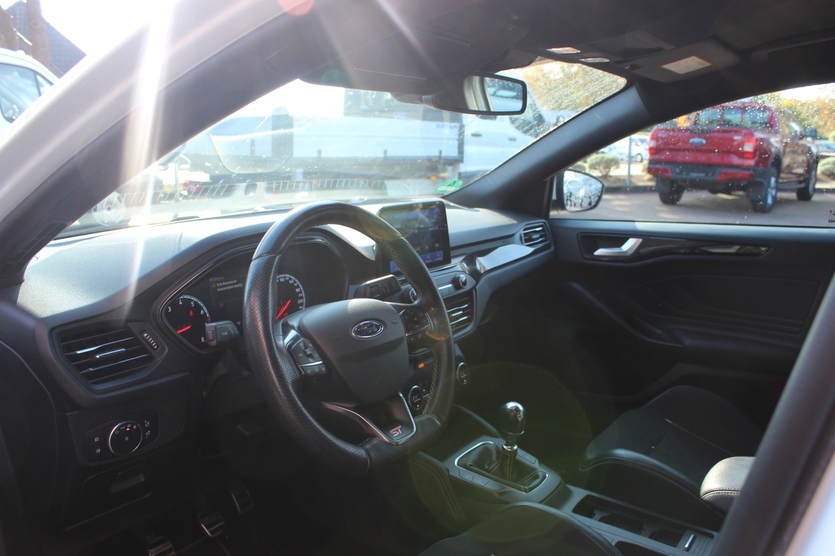Ford Focus ST 2.3 EcoBoost 19