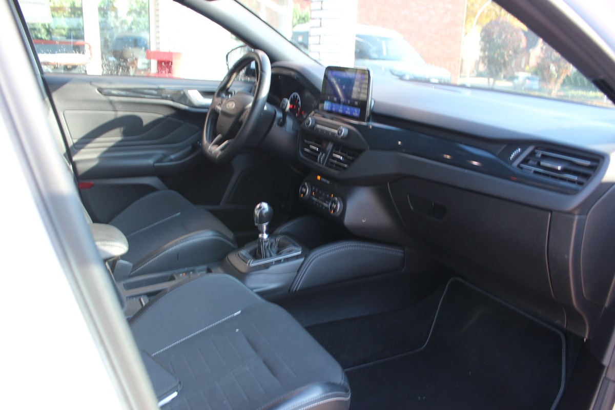 Ford Focus ST 2.3 EcoBoost 19