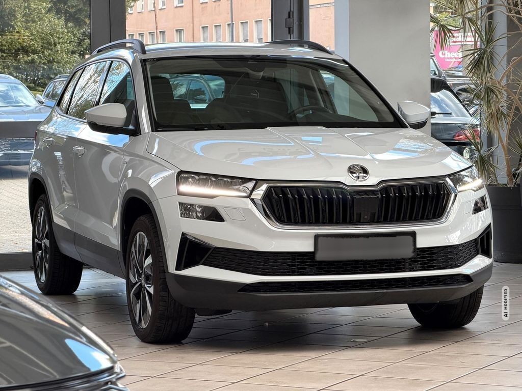 Skoda Karoq 2TDI Tour | 360°|ACC|AHK|KESSY|CARPlAY