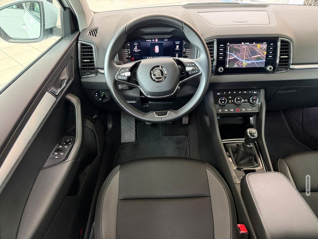 Skoda Karoq 2TDI Tour | 360°|ACC|AHK|KESSY|CARPlAY