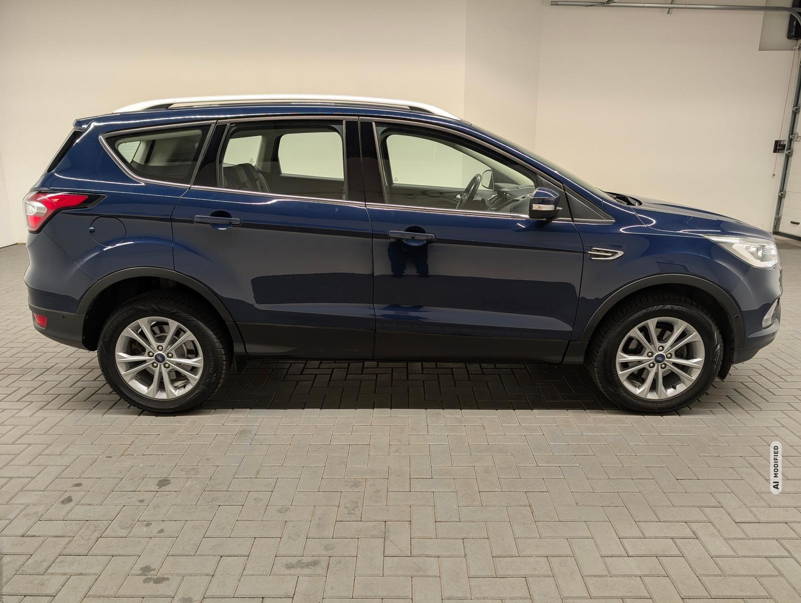 Ford Kuga Titanium Navi/SHZ/PDC/AHK/GRA/Keyl/17-LM