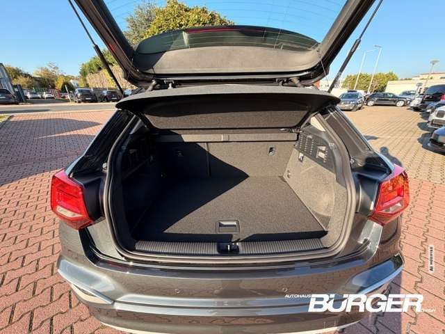 Audi Q2 35 TFSI DSG LED Kamera SitzHZG Tempo CarPlay PDC v