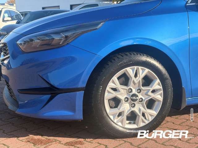 Kia cee'd / Ceed 1.5 LED Kamera APP SitzHZG Klimaautomatik beheiz.
