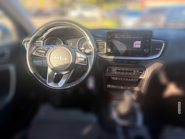 Kia cee'd / Ceed 1.5 LED Kamera APP SitzHZG Klimaautomatik beheiz.