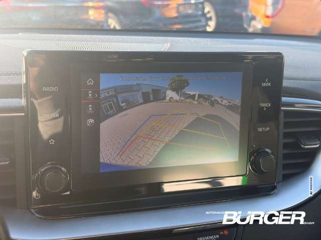 Kia cee'd / Ceed 1.5 LED Kamera APP SitzHZG Klimaautomatik beheiz.