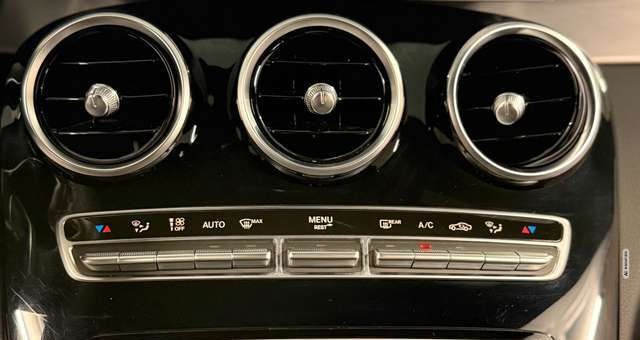 Mercedes-Benz C 300 d 4Matic AMG-Line Aut*NAVI*LED*KAM*Burmes