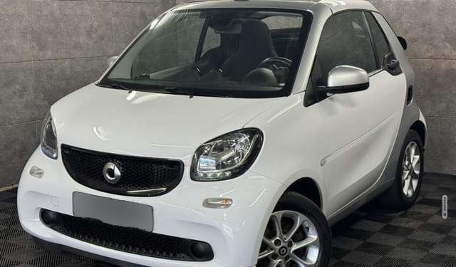 Smart ForTwo 1.0 cabrio Basis Tempomat*SHZ*Alu*Klima*