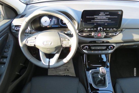 Hyundai i30 Kombi 1.5 T-GDI,Navi,SHZ,beh.Lenkrad,CarPlay