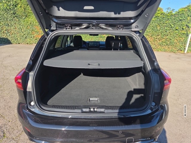 Ford Focus Turnier ST-Line Vignale LED,B&O,TWA,RFK,elHeckkl.,Leder uvm.