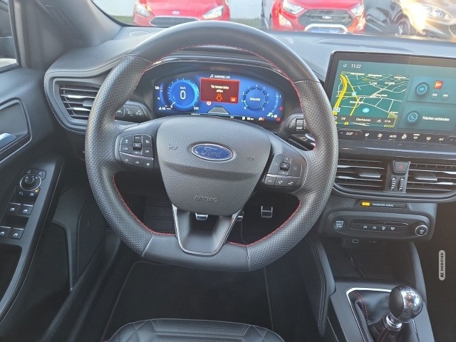 Ford Focus Turnier ST-Line Vignale LED,B&O,TWA,RFK,elHeckkl.,Leder uvm.
