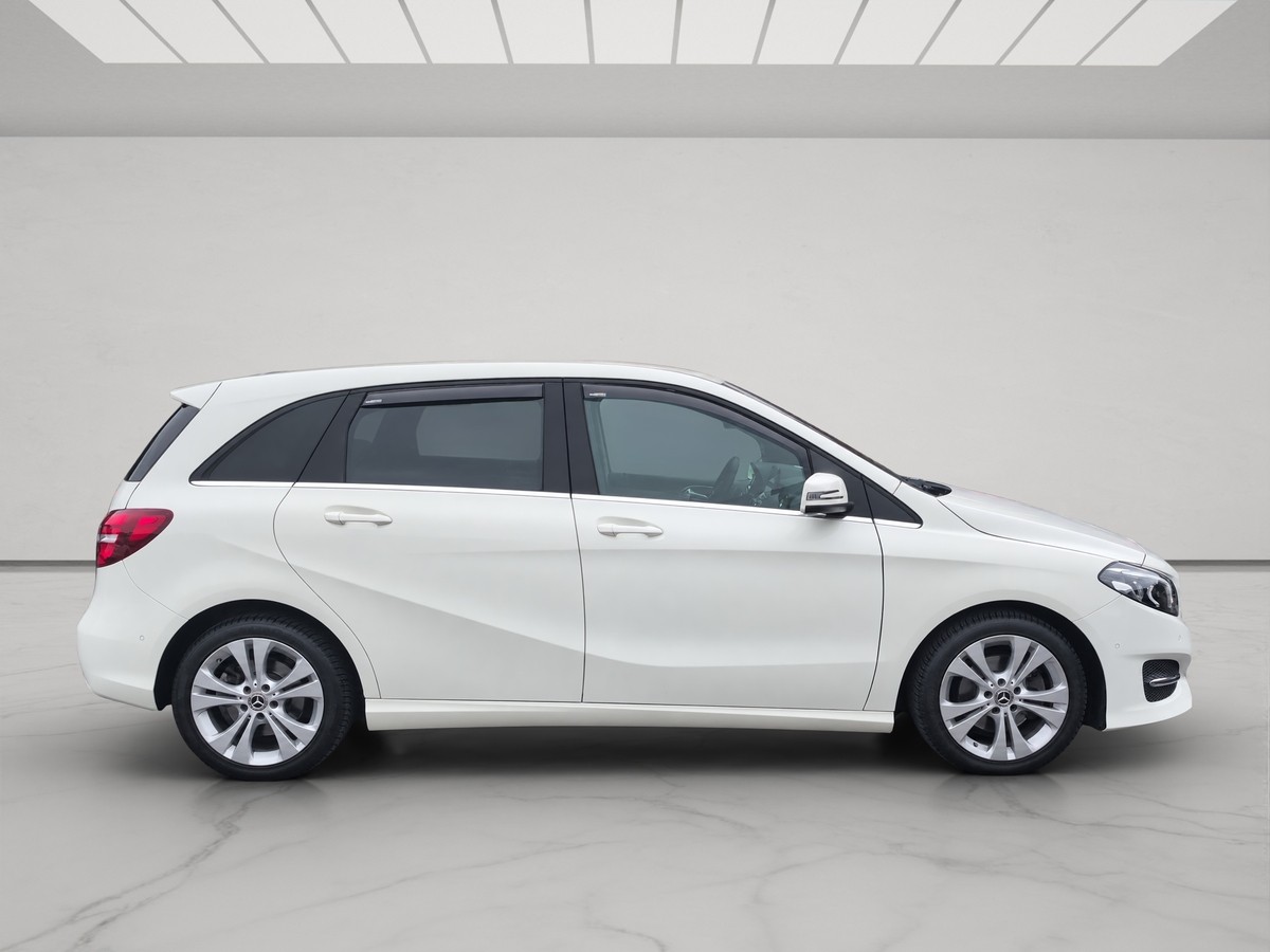 Mercedes-Benz B 220 Urban 4Matic