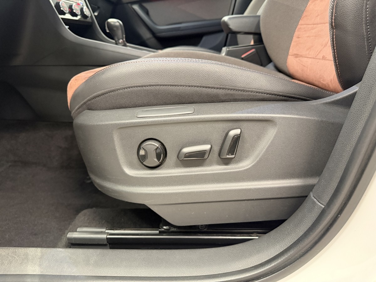 Seat Ateca 1.4 TSI Xcel.*8-Fach*AHK*Kamera*
