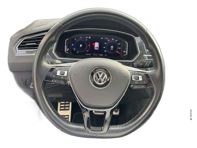 Volkswagen Tiguan Highline 4Motion +KAMERA+NAVIGATION+DYNAUDIO+