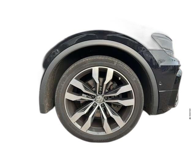 Volkswagen Tiguan Highline 4Motion +KAMERA+NAVIGATION+DYNAUDIO+