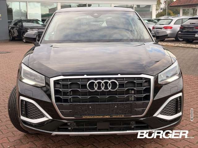 Audi Q2 35 TFSI DSG LED Kamera SitzHZG Tempo CarPlay PDC v