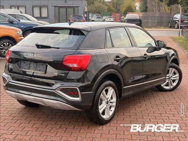 Audi Q2 35 TFSI DSG LED Kamera SitzHZG Tempo CarPlay PDC v