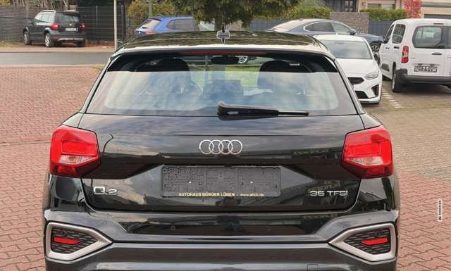 Audi Q2 35 TFSI DSG LED Kamera SitzHZG Tempo CarPlay PDC v