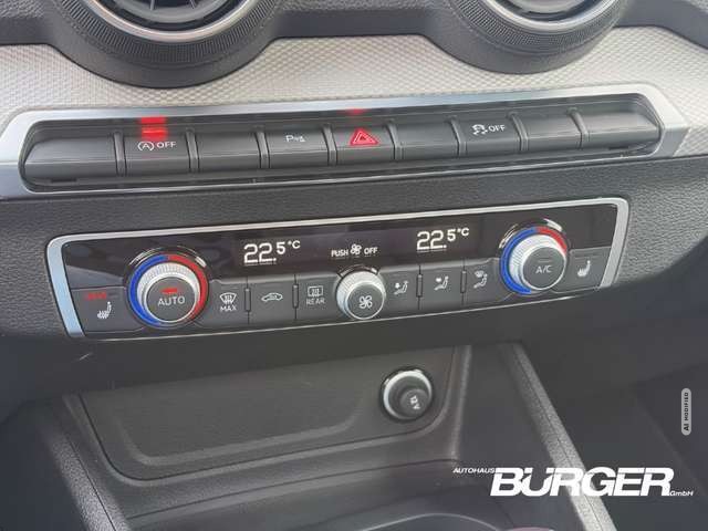 Audi Q2 35 TFSI DSG LED Kamera SitzHZG Tempo CarPlay PDC v