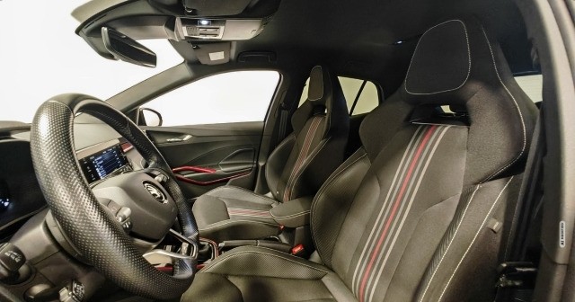 Skoda Fabia Monte Carlo 1,0 TSI DSG CarPlay ACC KAM PDC