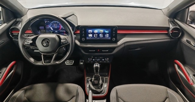 Skoda Fabia Monte Carlo 1,0 TSI DSG CarPlay ACC KAM PDC