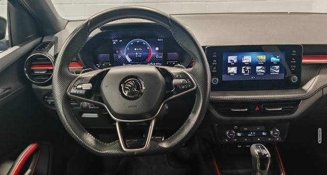 Skoda Fabia Monte Carlo 1,0 TSI DSG CarPlay ACC KAM PDC