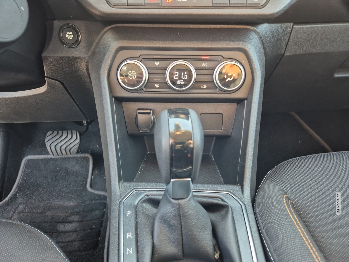 Dacia Sandero Stepway III 1.0 TCe 90 CVT Comfort Kam
