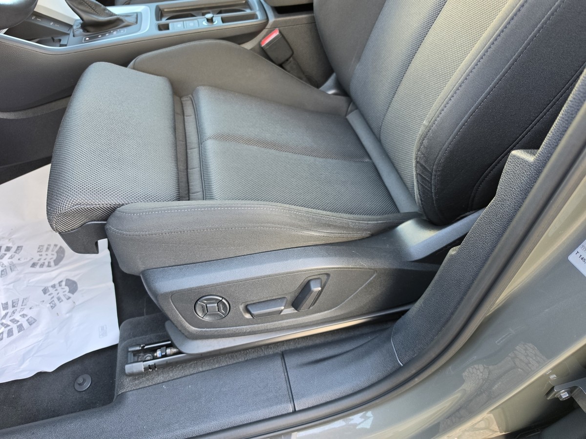 Audi Q3 35 TFSI S line*AHK*Virtual Cockpit*LED*Navi