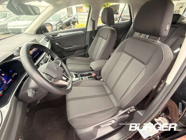 Volkswagen T-Roc Life 1.5 TSI Navi AHK Winterpaket PDC v+h CarPlay