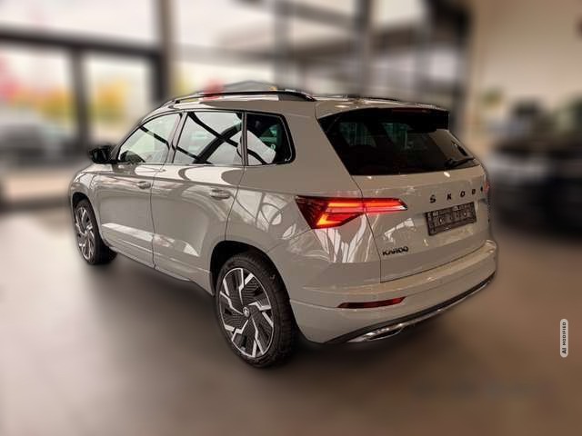 Skoda Karoq Sportline 4x4 AHK Pano Navi LED LenkradHZ Kurvenli
