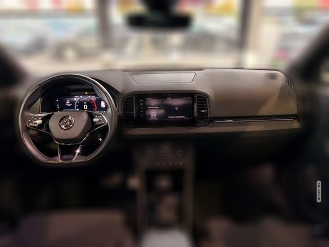 Skoda Karoq Sportline 4x4 AHK Pano Navi LED LenkradHZ Kurvenli