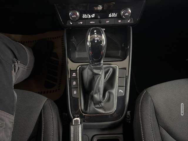 Skoda Fabia 1.5TSI DSG  LED CARPLAY LENK-SITZHEIZUNG