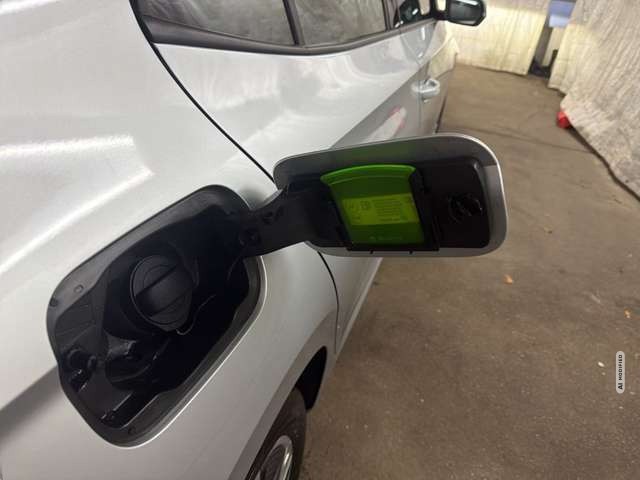 Skoda Fabia 1.5TSI DSG  LED CARPLAY LENK-SITZHEIZUNG
