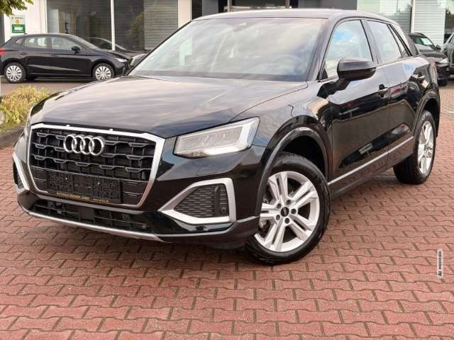 Audi Q2 35 TFSI DSG LED Kamera SitzHZG Tempo CarPlay PDC v