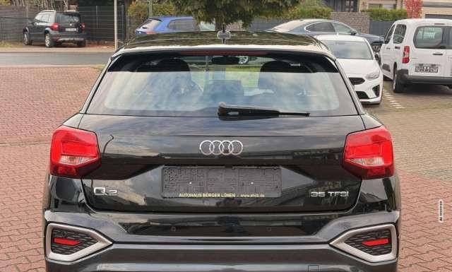 Audi Q2 35 TFSI DSG LED Kamera SitzHZG Tempo CarPlay PDC v