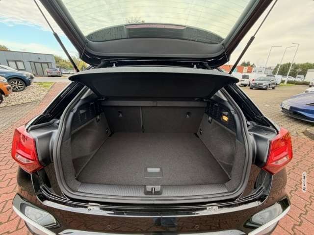 Audi Q2 35 TFSI DSG LED Kamera SitzHZG Tempo CarPlay PDC v