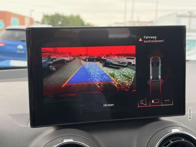 Audi Q2 35 TFSI DSG LED Kamera SitzHZG Tempo CarPlay PDC v