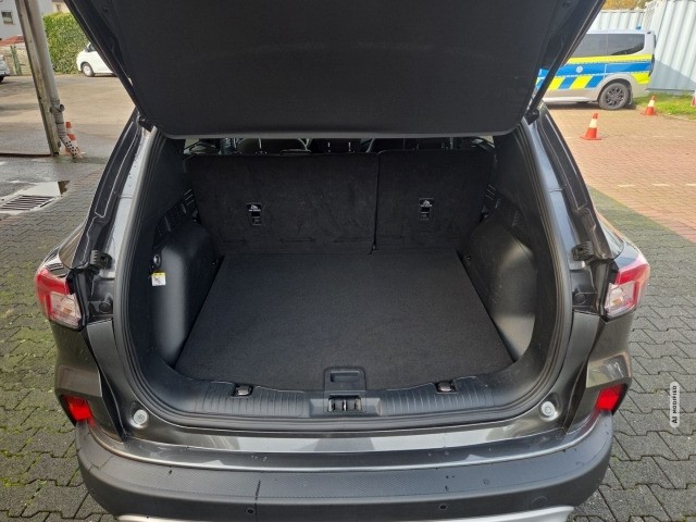 Ford Kuga Plug-In Hybrid Titanium AHK, RFK, GJR, PPS, Winterpaket